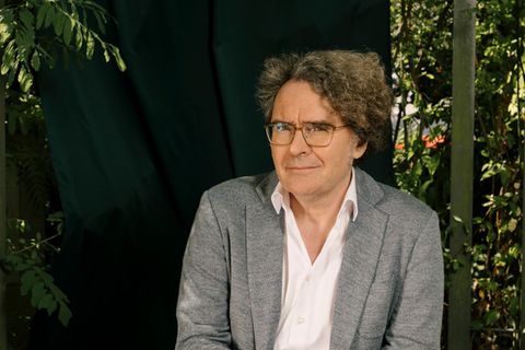 Lambert Wiesing in der Laube von Schillers Gartenhaus in Jena
