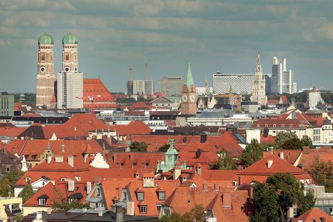 Hausdächer in München.