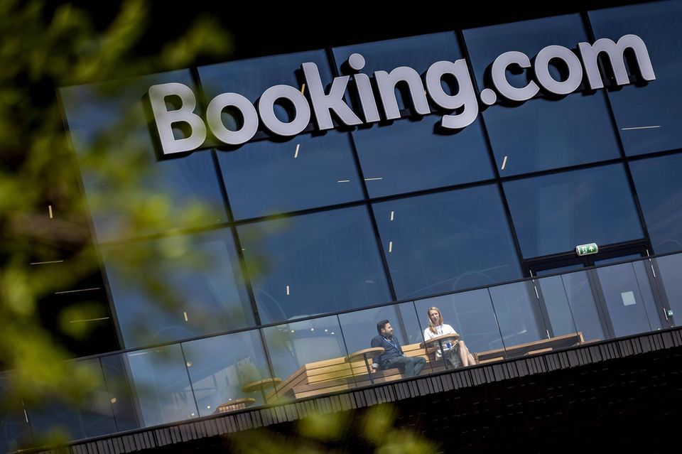 Booking.com-Zentrale in Amsterdam. Die Buchungsplattform spürt weiter eine starke Nachfrage