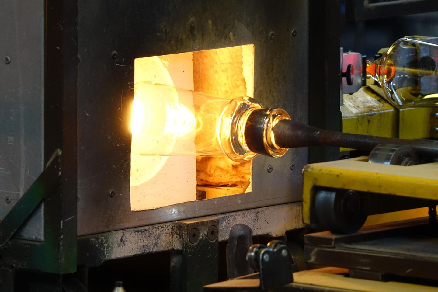 Für die Glasherstellung wird viel Energie benötigt