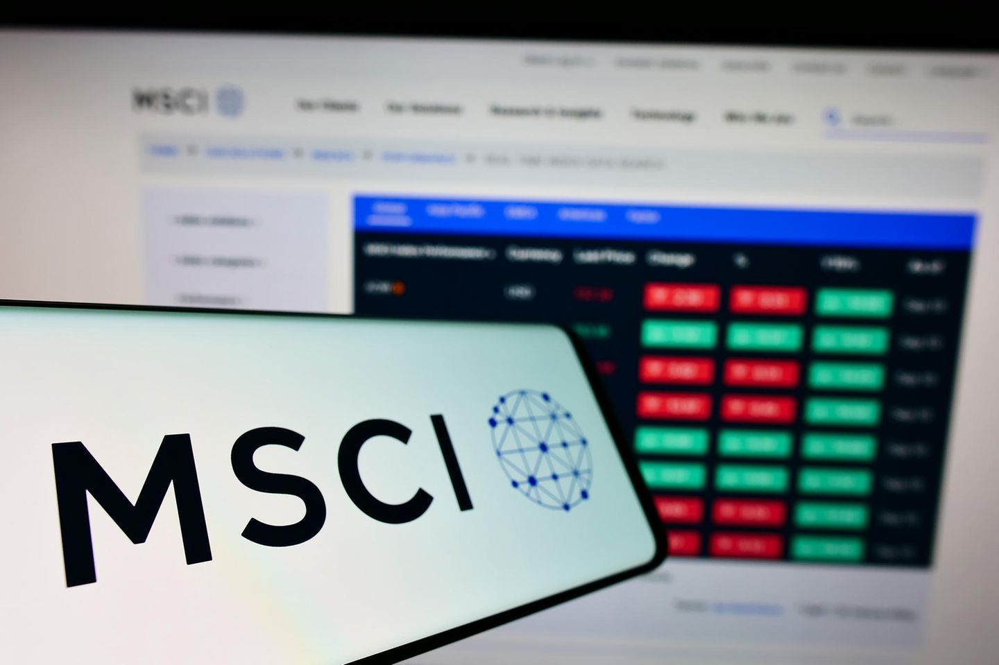 Kurzfristig sind Rücksetzer möglich, langfristig geht es nach oben: mit seiner Performacne überzeugten ETFs wie der MSCI World Index in den vergangenen Jahren Millionen von Anlegern