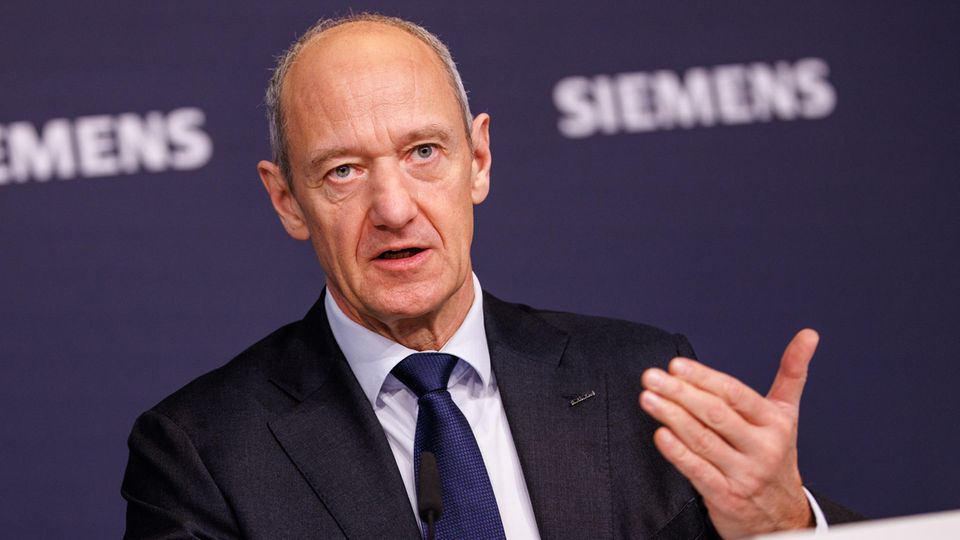 Siemens-CEO Roland Busch auf der Jahrespressekonferenz am Donnerstag
