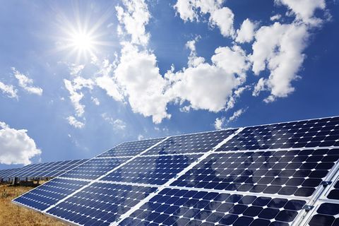 Die Solarenergie soll in Deutschland in den nächsten Jahren massiv ausgebaut werden. Bislang läuft dabei jedoch wenig ohne chinesische Hersteller