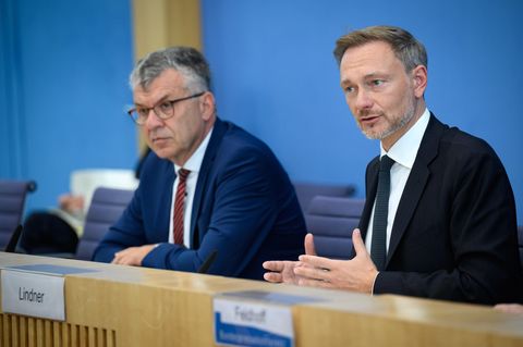 Christian Lindner und Staatssekretär Werner Gatzer
