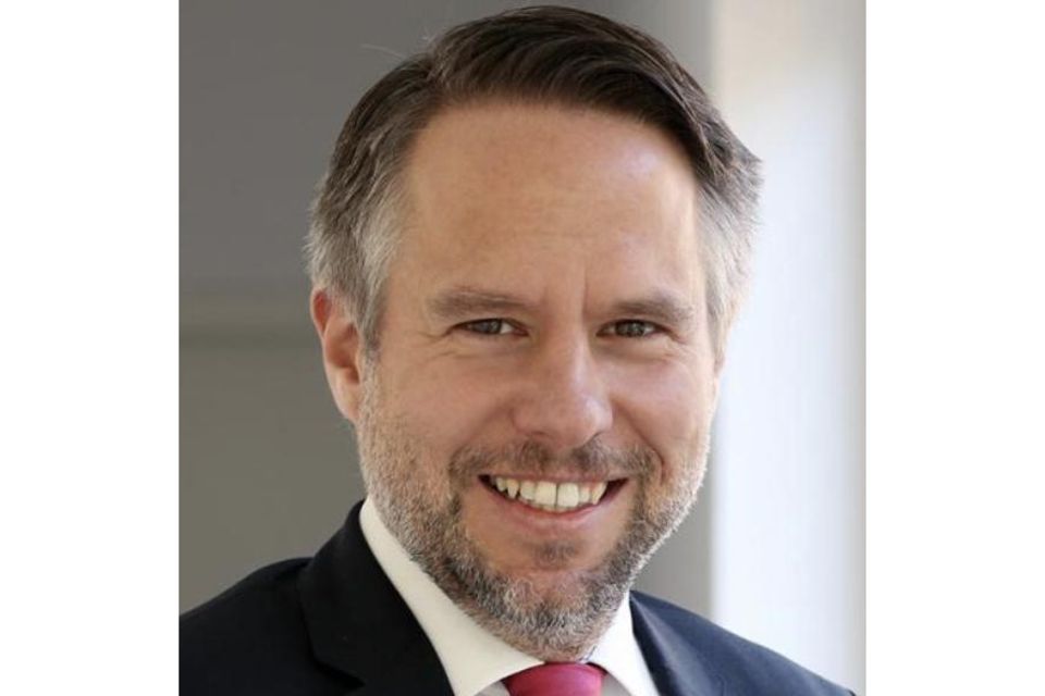 Andreas Peichl ist seit Juni 2017 am ifo Institut und zugleich Professor für Volkswirtschaftslehre, insbesondere Makroökonomie und Finanzwissenschaft an der Ludwig-Maximilians-Universität München. Zu seinen Forschungsschwerpunkten gehören Finanzwissenschaft, Steuer- und Transfersysteme, Verteilung und Ungleichheit. 