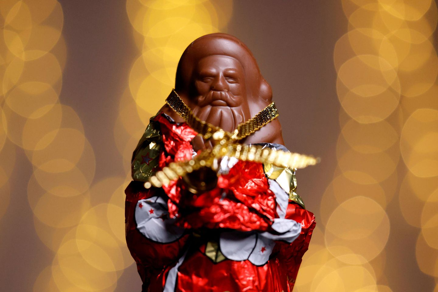 Lebensmittel: Schokolade gehört für viele an Weihnachten dazu. In diesem Jahr müssen Verbraucherinnen und Verbraucher allerdings deutlich tiefer in die Tasche greifen Schokolade gehört für viele an Weihnachten dazu. In diesem Jahr müssen Verbraucherinnen und Verbraucher allerdings deutlich tiefer in die Tasche greifen