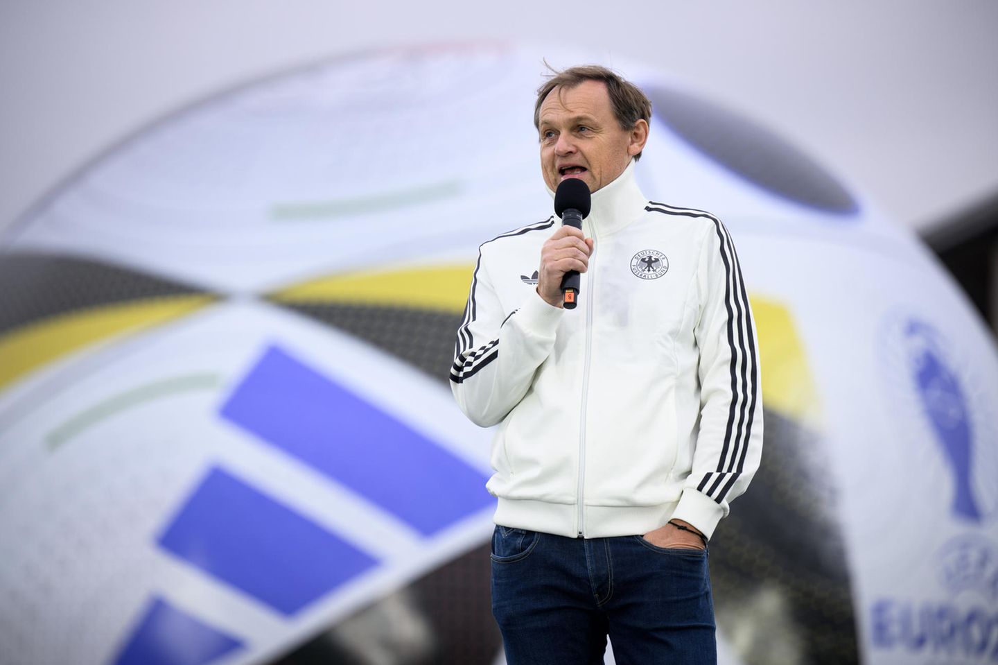 Adidas-CEO Bjørn Gulden bei der Vorstellung des EM-Spielballs für die UEFA EURO 2024