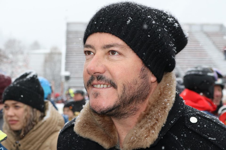 René Benko mit Pudelmütze im vergangenen Jahr beim Ski-Rennen in Kitzbühel