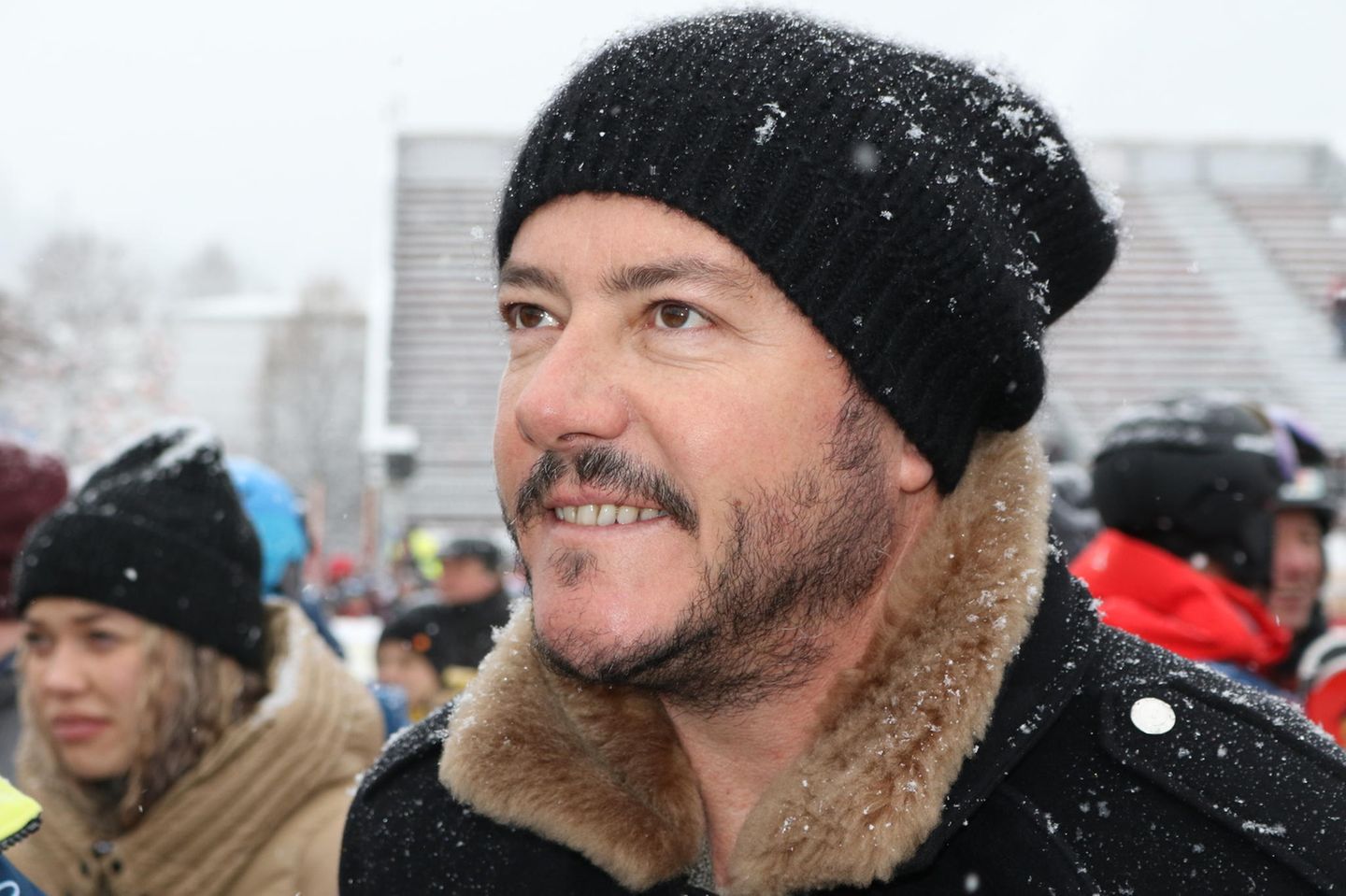 René Benko mit Pudelmütze im vergangenen Jahr beim Ski-Rennen in Kitzbühel