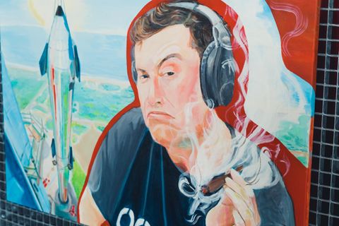 Kollage-Kunst von Elon Musk beim Rauchen eines großen Joints
