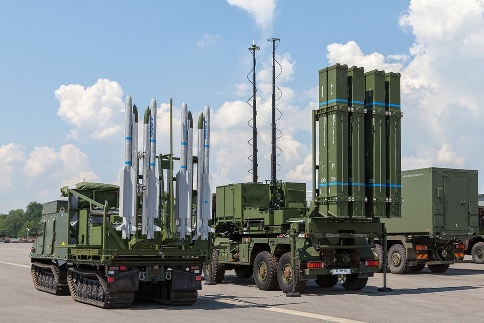 Raketen vom Typ Iris-T der Firma Diehl Defence