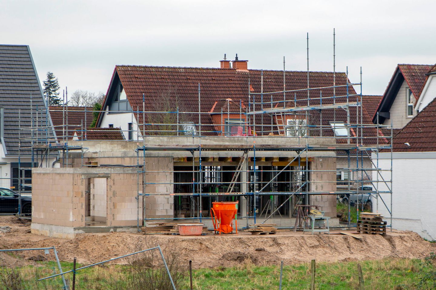 Der Rohbau eines EInfamilienhaus