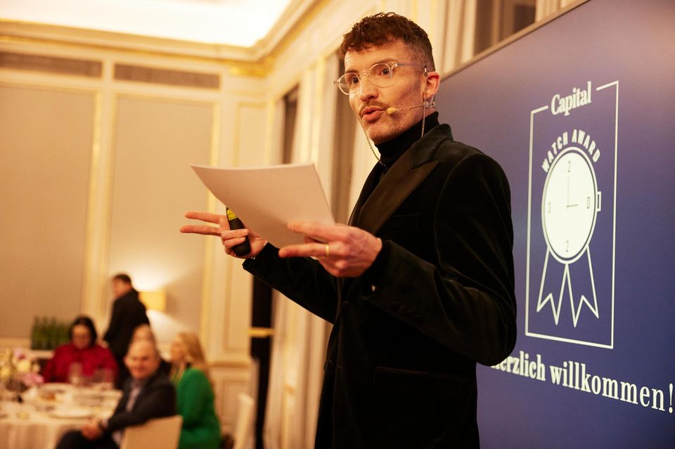 Führte durch den Abend: Siems Luckwaldt, verantwortlich für das Leben-Ressort von Capital. Er sprach der 20-köpfigen Jury aus Uhrenexperten, Unternehmern und Kreativen großen Dank aus