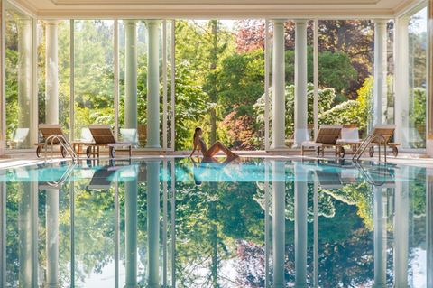 Der Wellness-Bereich des Brenners Park-Hotel & Spa erstreckt sich über 5000 Quadratmeter sowie fünf Stockwerke und bietet eine 500 Quadratmeter große Saune.
