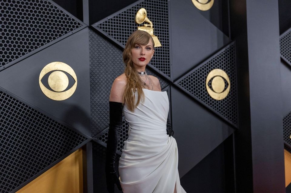 Taylor Swift erhielt am Sonntag ihren vierten Grammy für das Beste Album des Jahres