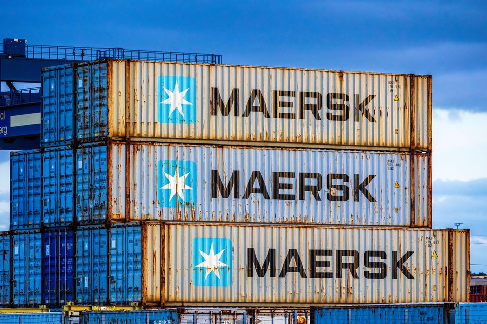 Maersk-Container im Nürnberger Hafen. Die dänische Großreederei kämpft wie die gesamte Branche mit Überkapazitäten