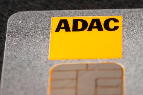 Kartenzahlungen von ADAC-Mitgliedern wickelt künftig der Berliner Fintech-Spezialist Solaris ab.