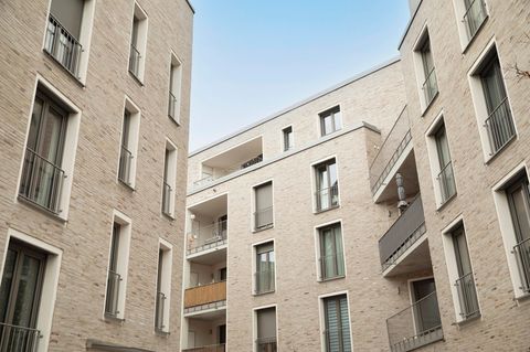 Blick auf die Fassade mehrerer Mehrfamilienhäuser in Freiburg