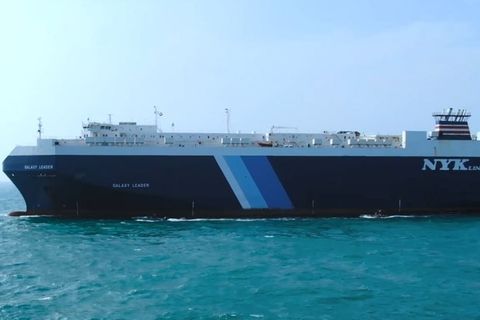 Autotransporter „Galaxy Leader“ unbeladen auf dem Weg nach Indien