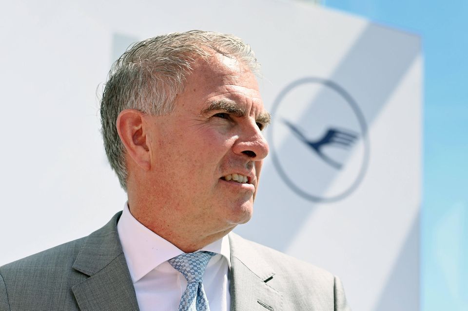 Lufthansa-Chef Carsten Spohr hat nach der Corona-Krise den wirtschaftlichen Turnaround geschafft – jetzt soll das auch in der Vorstandsarbeit gelingen