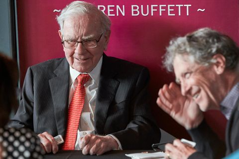 Warren Buffett 2019 beim Bridge-Spiel mit Microsoft-Gründer Bill Gates