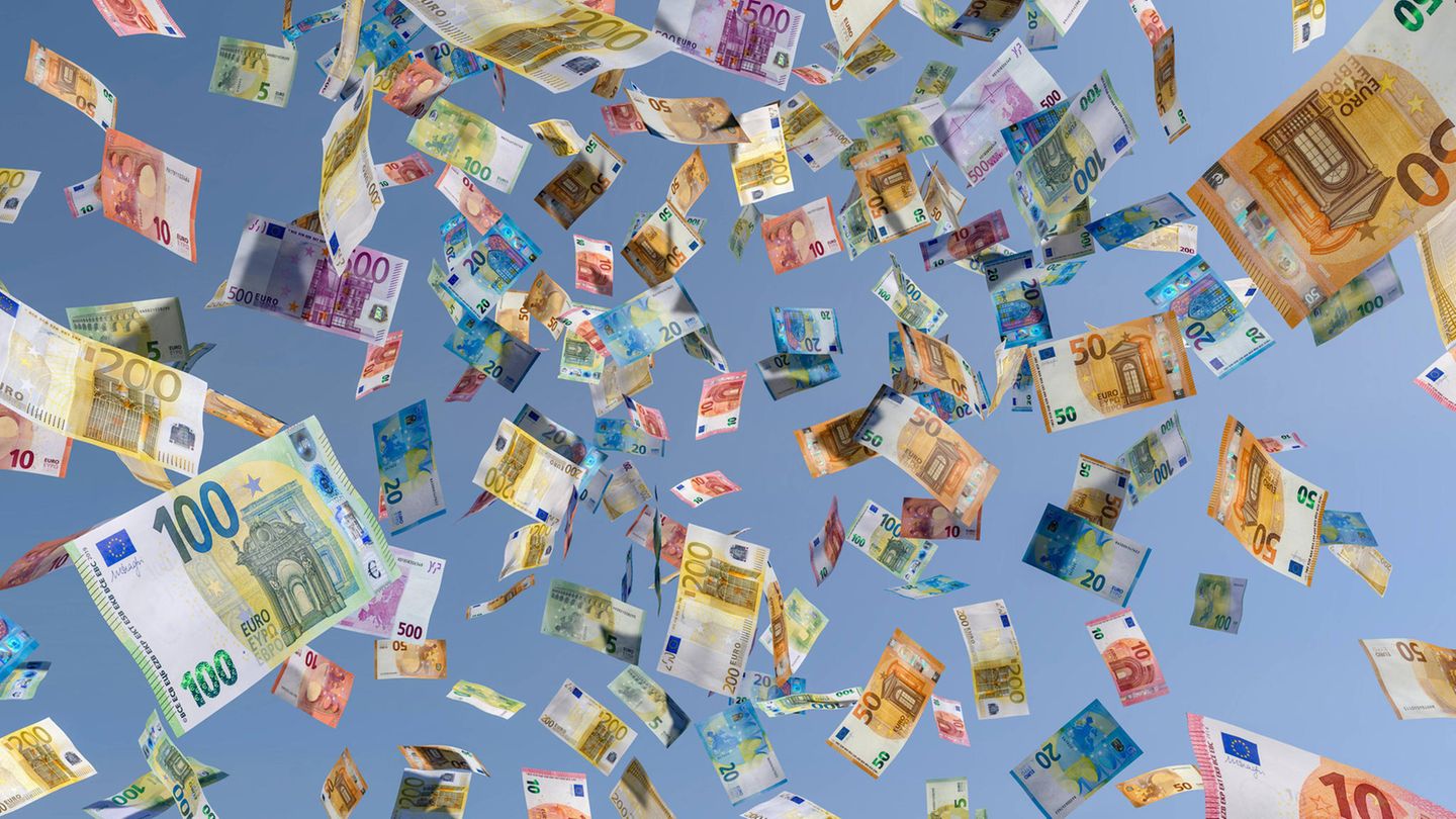 Tagesgeld vs Festgeld Vergleich