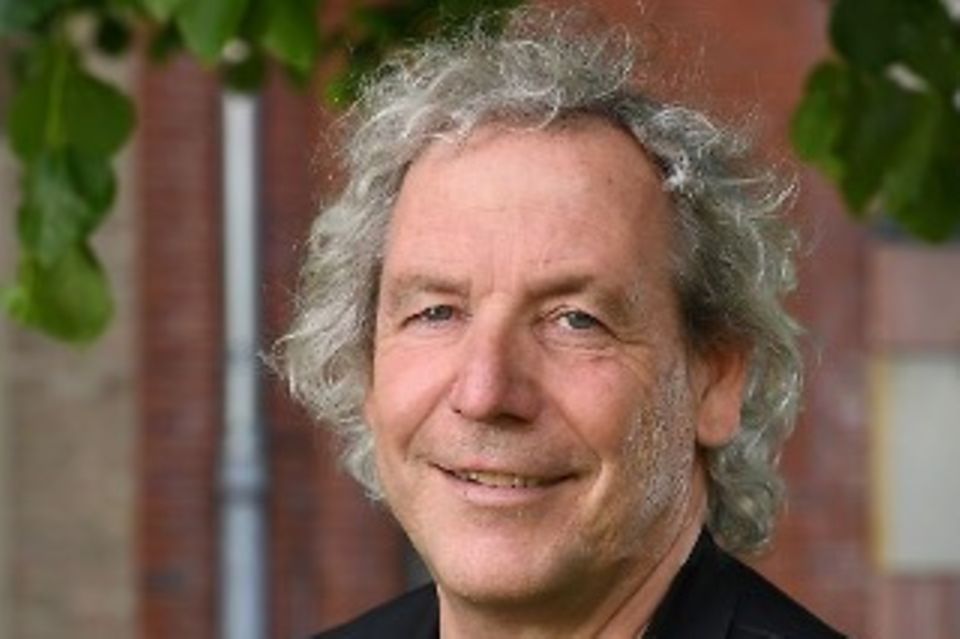 Andreas Knie ist Sozialwissenschaftler am Wissenschaftszentrum Berlin für Sozialforschung und Professor für Soziologie an der TU Berlin.
