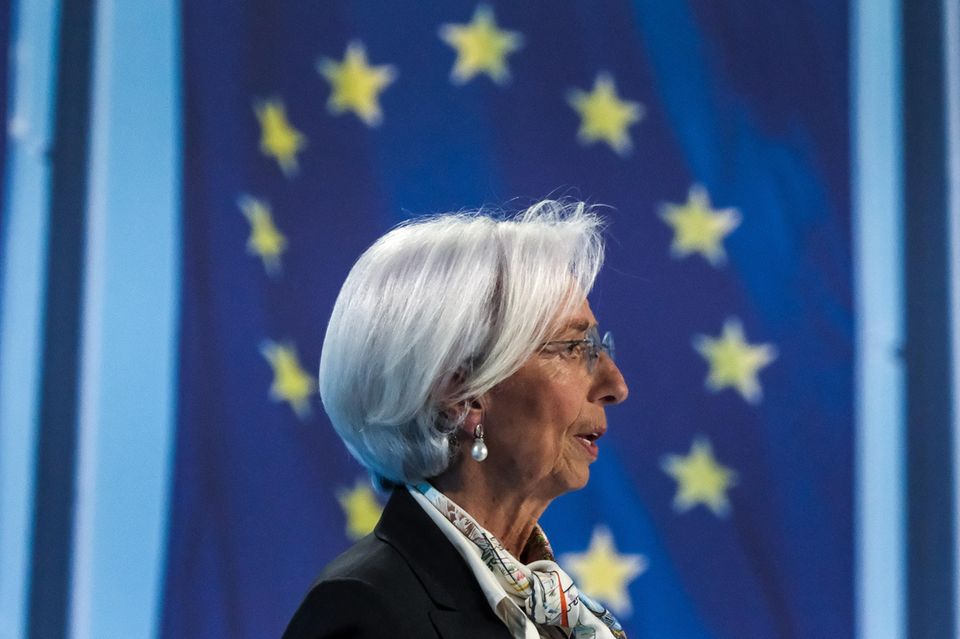 EZB-Präsidentin Lagarde bei einer Pressekonferenz