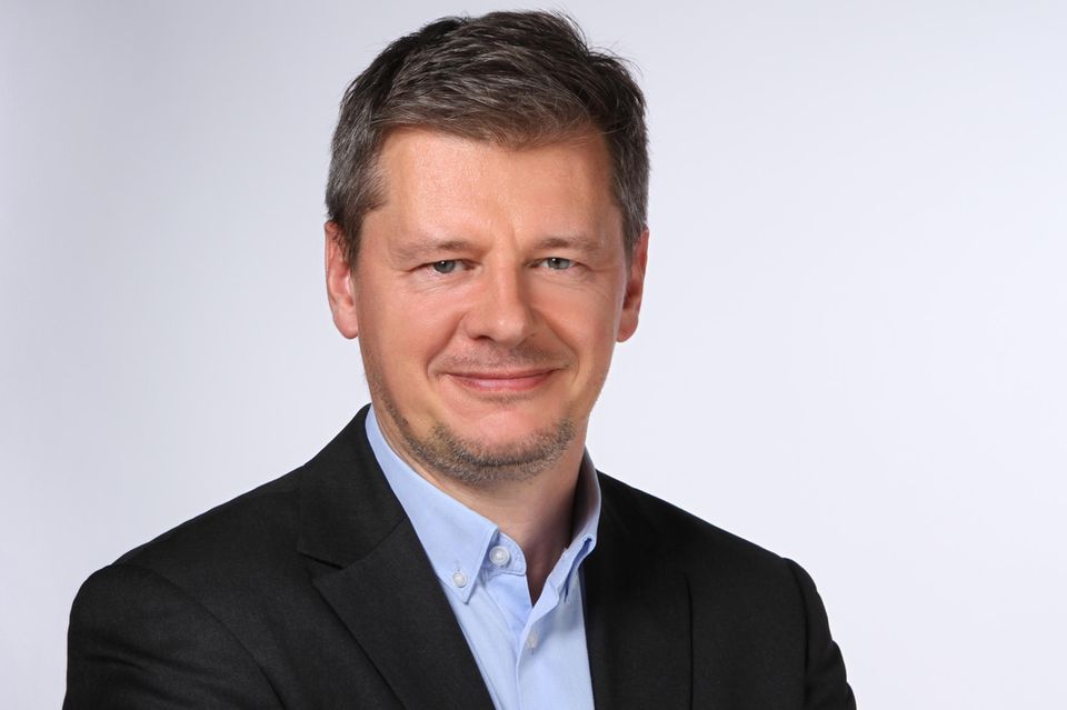 Vladimir Esipov, geboren in St. Petersburg, lebt in Berlin und arbeitet als Redakteur der Deutschen Welle