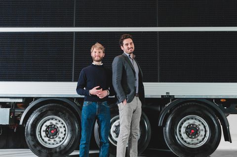 Gründer Jona Christians (links) und Laurin Hahn haben ihre Solarauto-Firma Sono Motors im Januar 2024 verlassen.