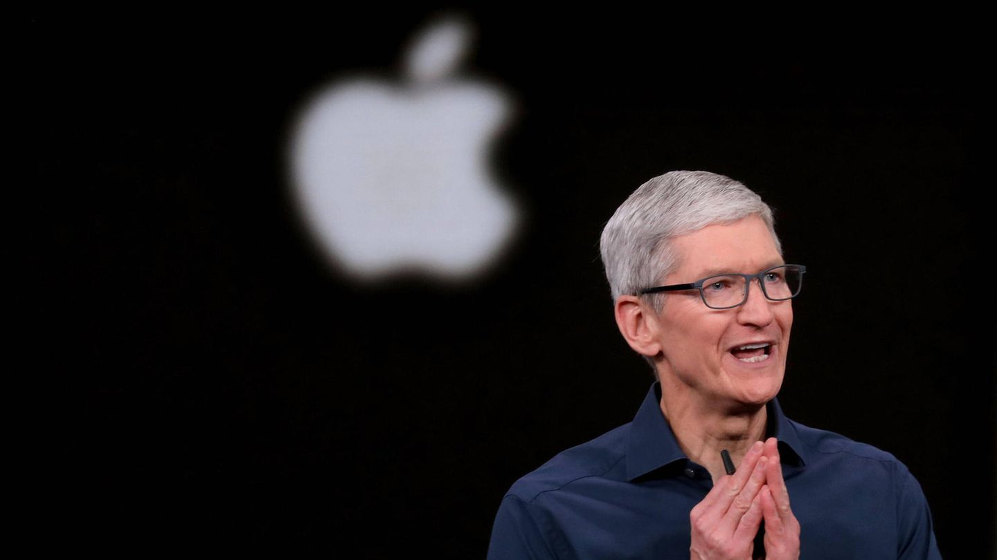 Apple: Warum ein Satz Tim Cooks den Konzern 490 Mio. Dollar kostete ...