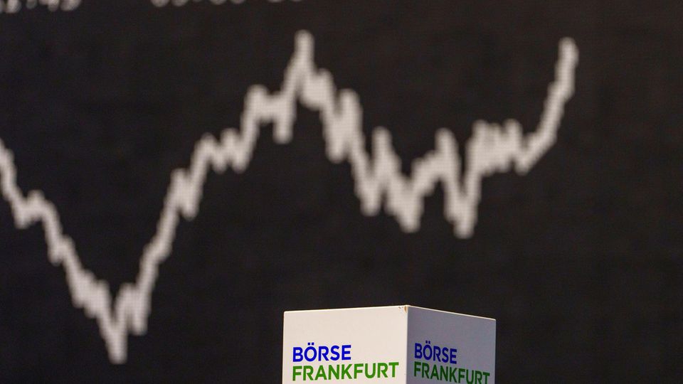 Aktienkurse: Der DAX in luftigen Höhen – kommt bald der Fall? Aktienkurse: Der DAX in luftigen Höhen – kommt bald der Fall?