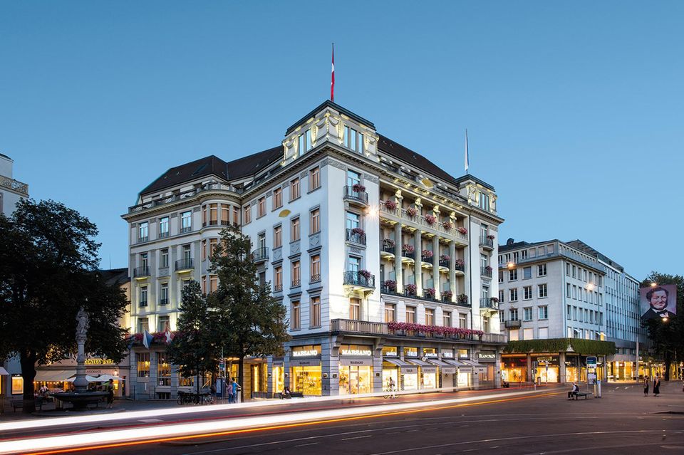 Nobel seit 1838: Das Savoy, jetzt ein Haus der Luxuskette Mandarin Oriental, ist nicht weit von der berühmten Bahnhofstraße entfernt, wo die edelsten Schweizer Uhren verkauft werden