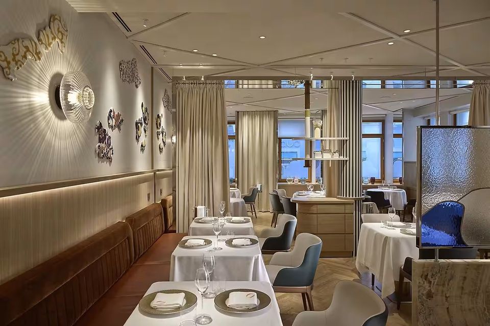 Kurs aufs Firmament: Von Antonio Guida, dem Küchenchef des Restaurants „Orsini“, erhofft man sich in Zürich eine Wiederholung seiner Erfolge in Mailand. Dort, im „Seta“, erkochte er bereits zwei Michelin-Sterne