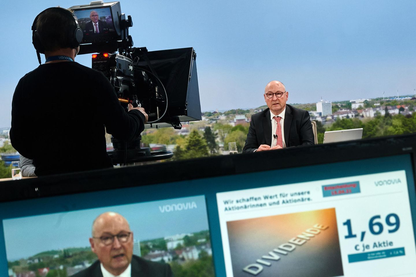 Vonovia-Chef Buch bei der Generalprobe für die Online-Hauptversammlung seines Konzerns im vergangenen Jahr