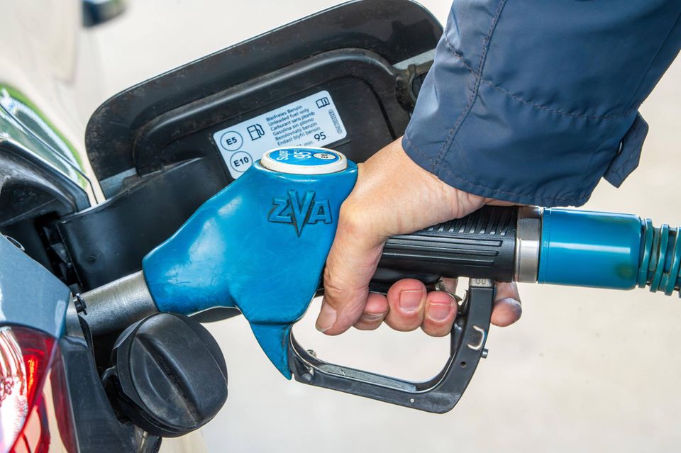 Die Spritpreise steigen seit Wochen. Warum wird Tanken gerade teurer?