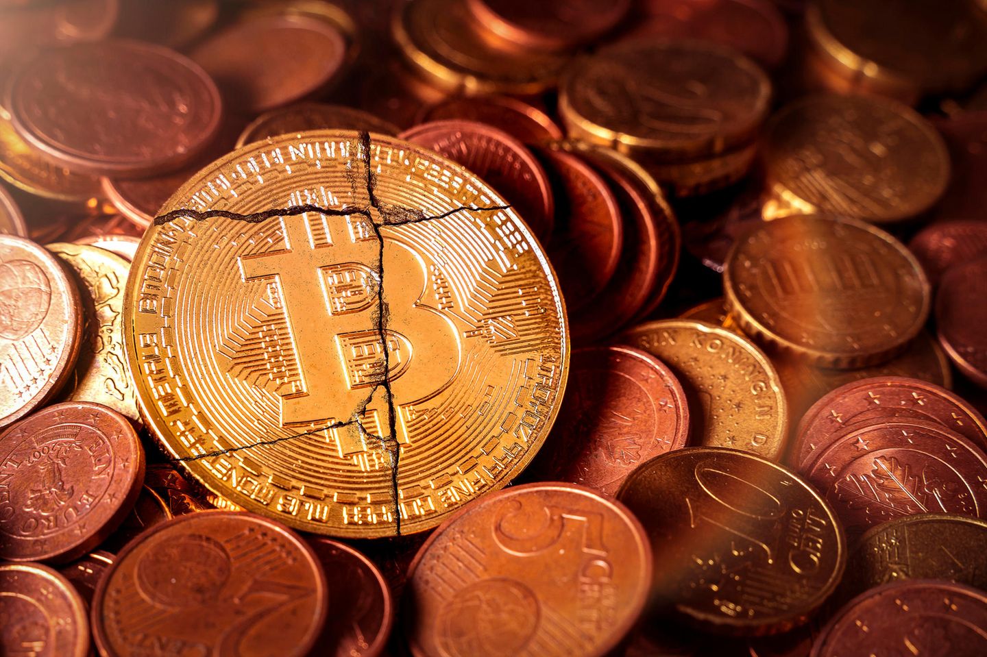 Eine kaputte Bitcoin-Münze