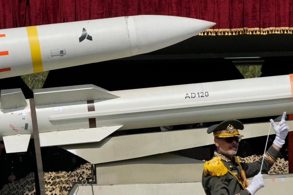 Militärparade im Iran