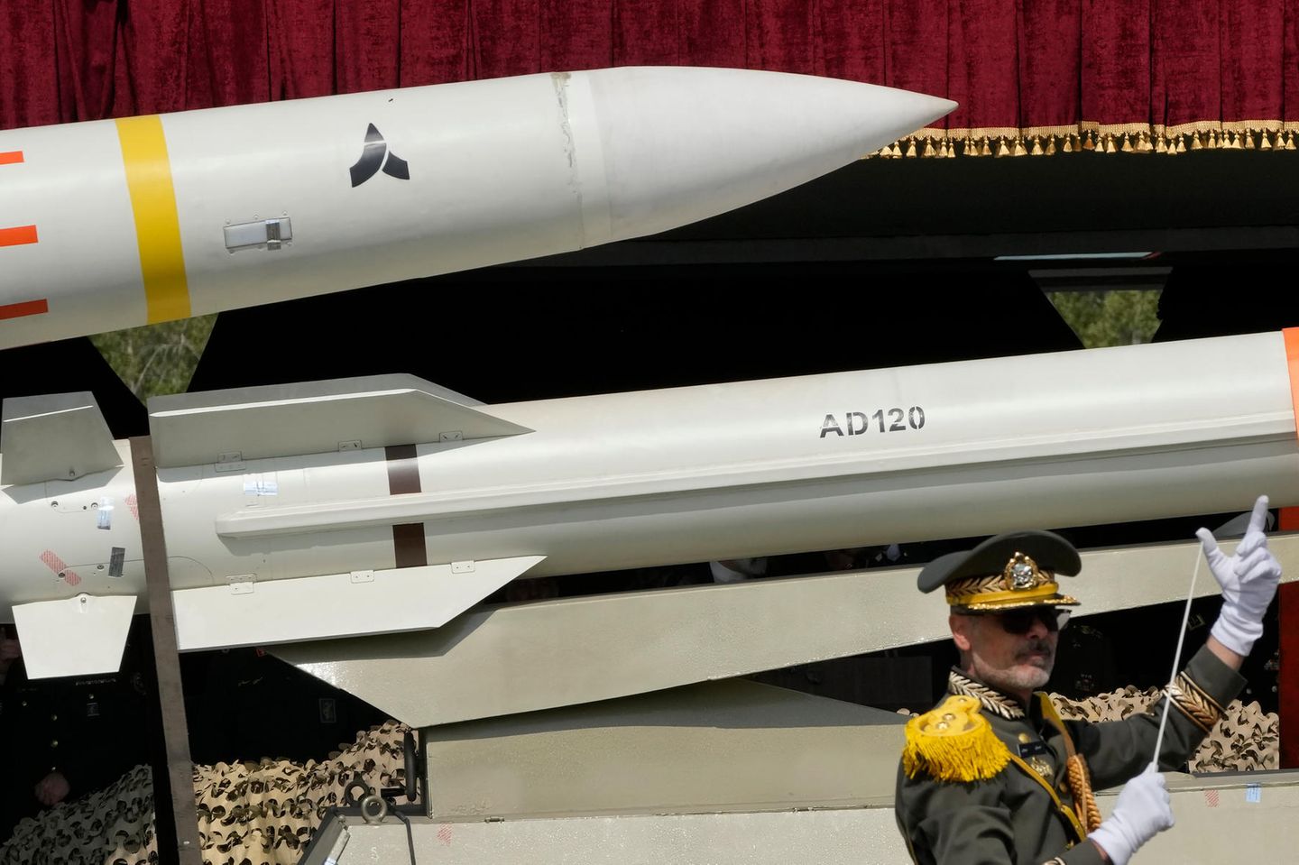 Militärparade im Iran