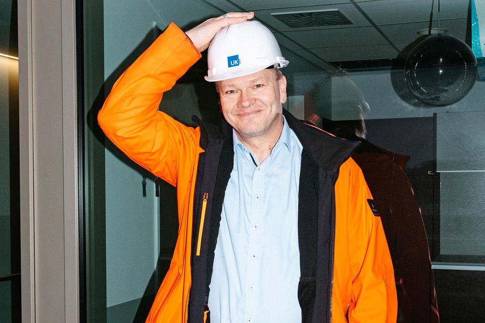 Geschäftsführer Detlef Loppow auf der Baustelle der neuen Martini-Klinik