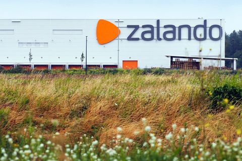 Ein Logistikzentrum des deutschen Mode- und Schuhversandhändlers Zalando
