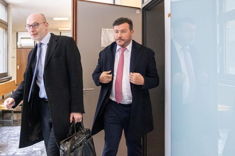Anwalt Georg Eckert und René Benko