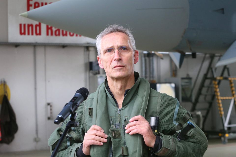 Jens Stoltenberg zu Besuch beim Taktischen Luftwaffengeschwader 73 Steinhoff