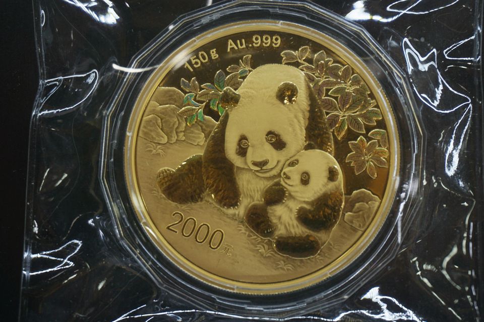 Chinesische Goldmünze mit Pandabären als Motiv