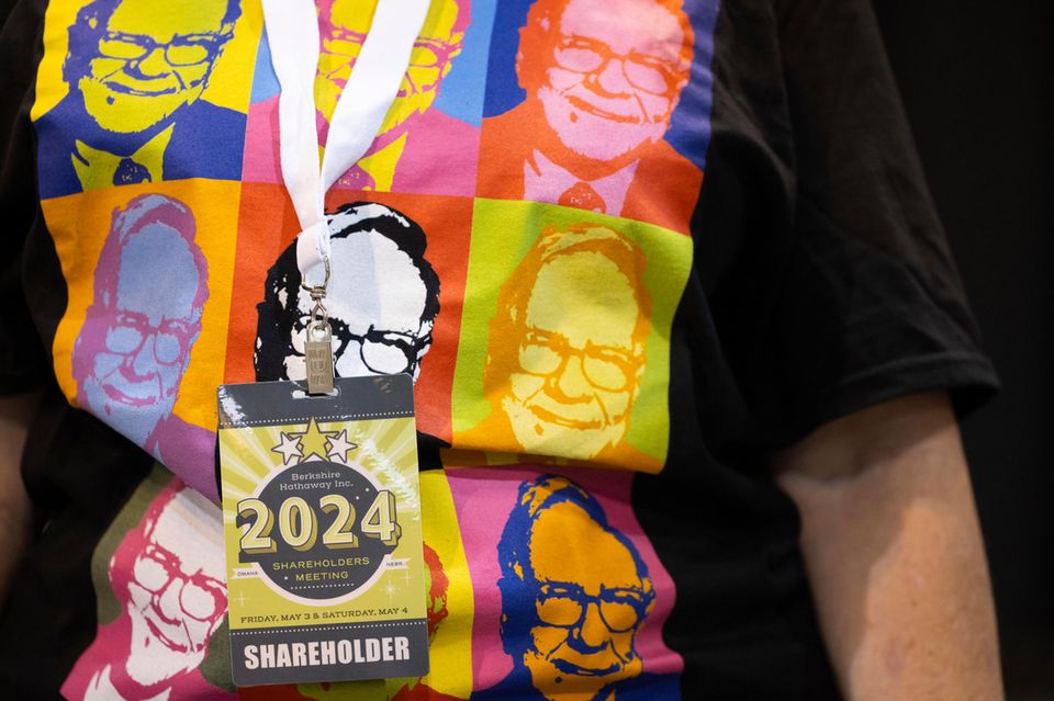 Warren Buffett T-Shirt