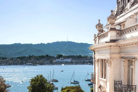 Blick von der Fassade des Hotels La Réserve Eden au Lac Zurich auf den Zürichsee