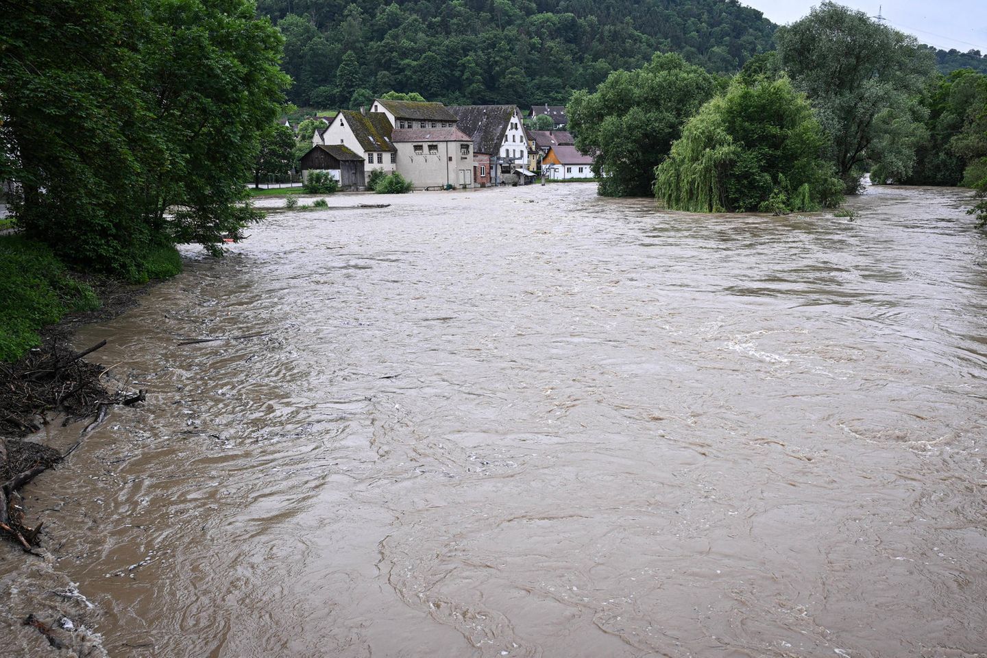 Massive Flutschden: Wie das Hochwasser die Wirtschaft trifft - Capital.de