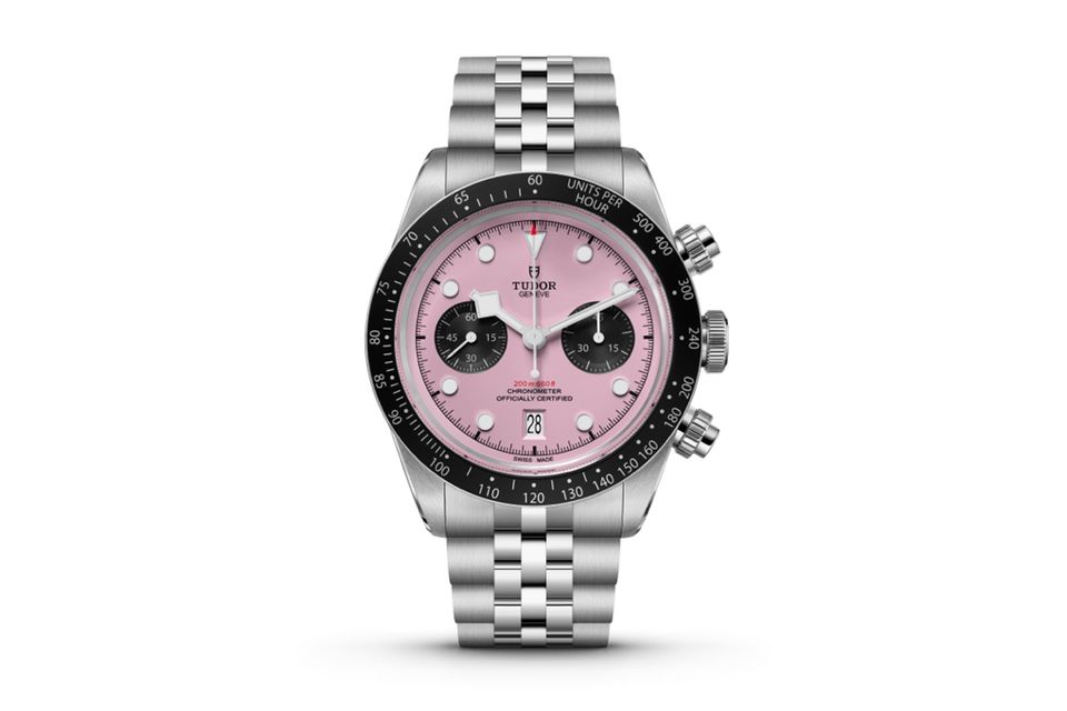 „Black Bay Chrono Pink“; kreiert mit Mandopop-Star Jay Chou; Werk MT5813; Edelstahl; Durchmesser: 41 mm; wasserdicht bis 200 m; circa 5 550 Euro; tudorwatch.com