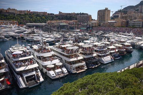 Yachten im Hafen von Monaco während des Formel-1-Rennens