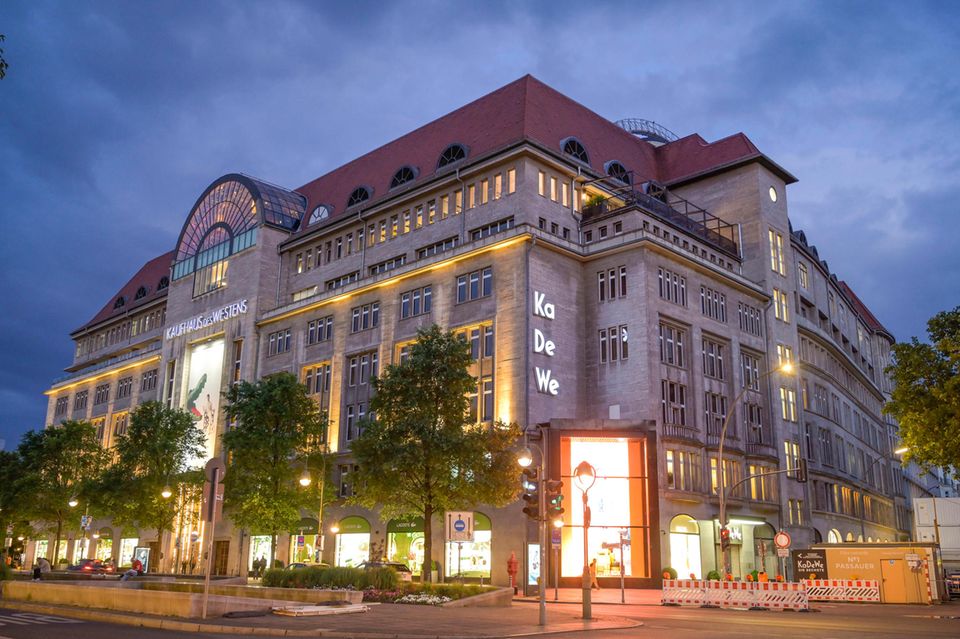 Das Kaufhaus des Westens (KaDeWe) in Berlin